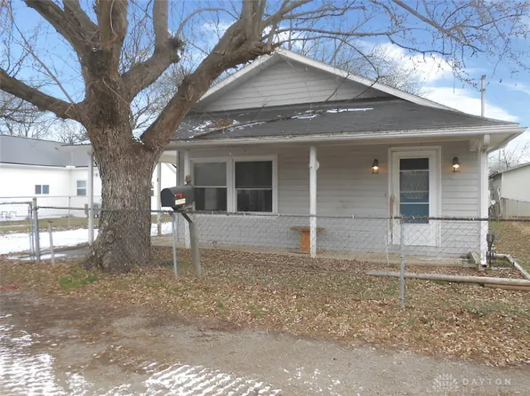 1420 Pearl St, Washington Court House, OH 43160