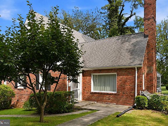 4th image of 4801 Nebraska Ave NW