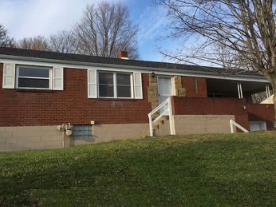1st image of 16 Kenwood Dr