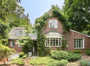 433 Highwood Ave, Leonia, NJ 07605