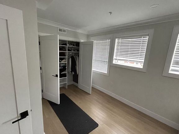 5th image of 13 Greylock Rd #3