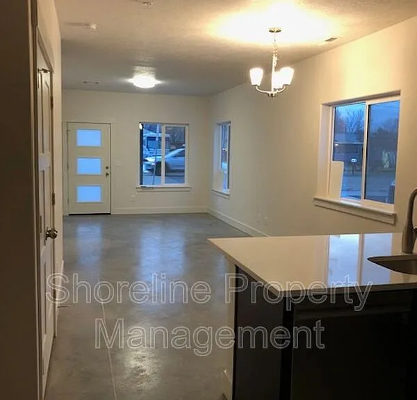2121 S Montana Ave #C — Photo 5