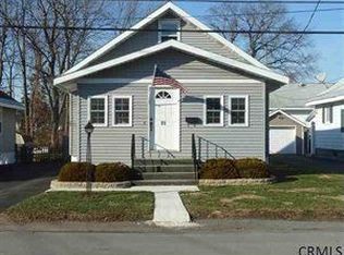 26 McNutt Ave, Albany, NY 12205
