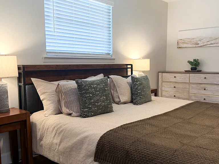 5217 Sunderland Rd — Photo 13