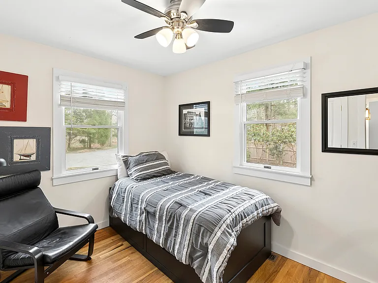 23 Town Ln — Photo 9