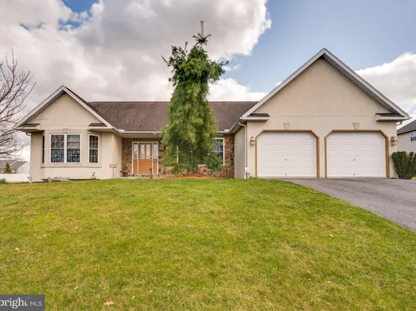 1203 Earl Rd, Leesport, PA 19533