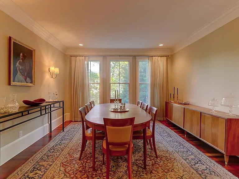 1312 Thompson Ave — Photo 20