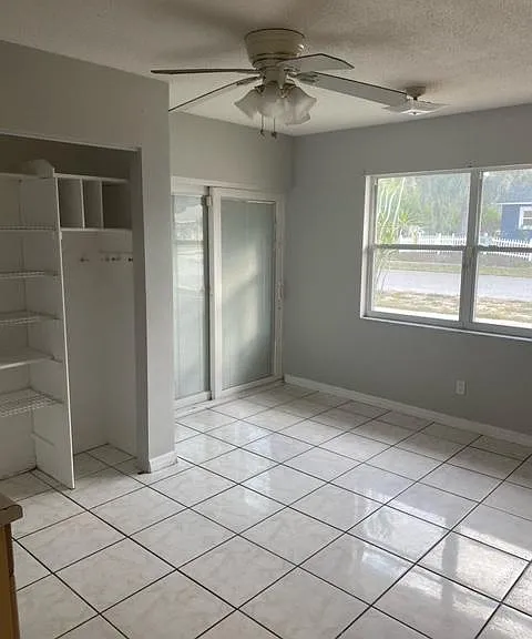 2060 N Betty Ln — Photo 8