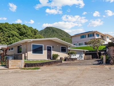 427 Kekupua St, Honolulu, HI, 96825