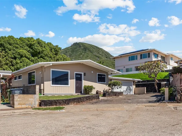 427 Kekupua St, Honolulu, HI 96825