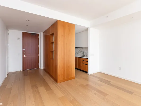 1 West End Avenue 18H image 3 of 13
