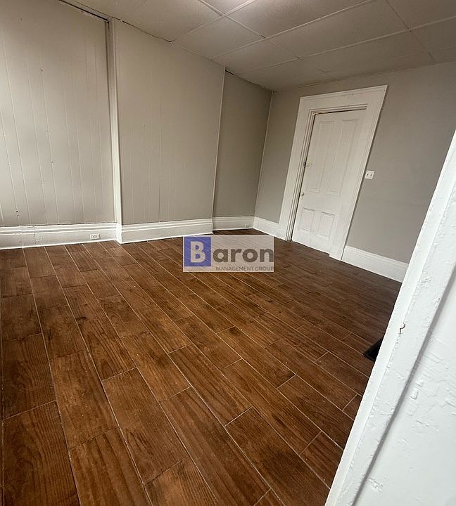 1st image of 3644 Laclede Ave APT 1