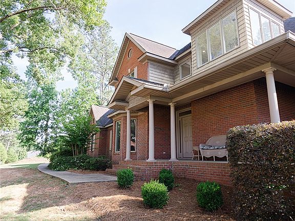 5th image of 537 Norfolk Dr