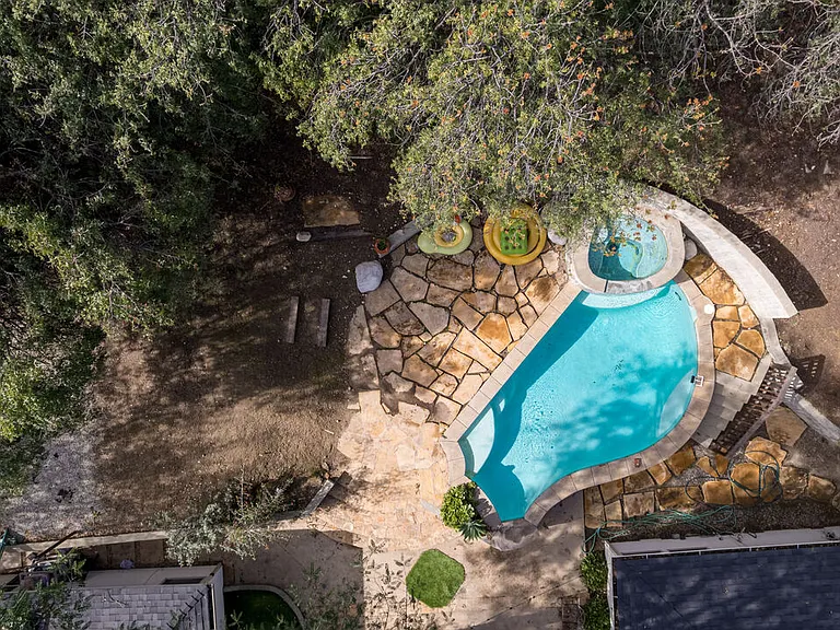 19439 Oxnard St — Photo 27