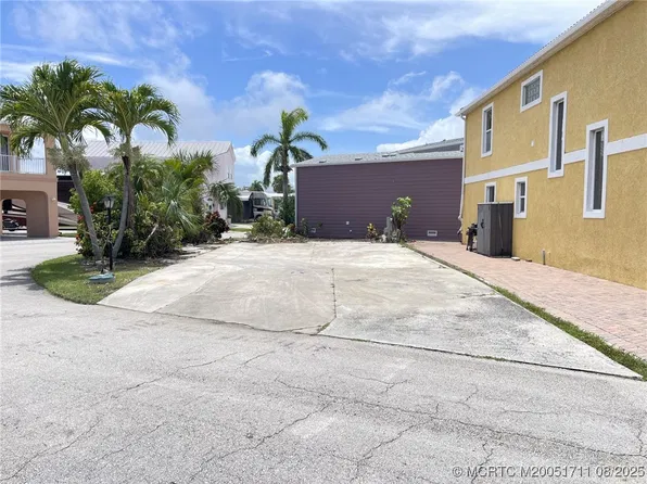 173 Nettles Blvd, Jensen Beach, FL 34957