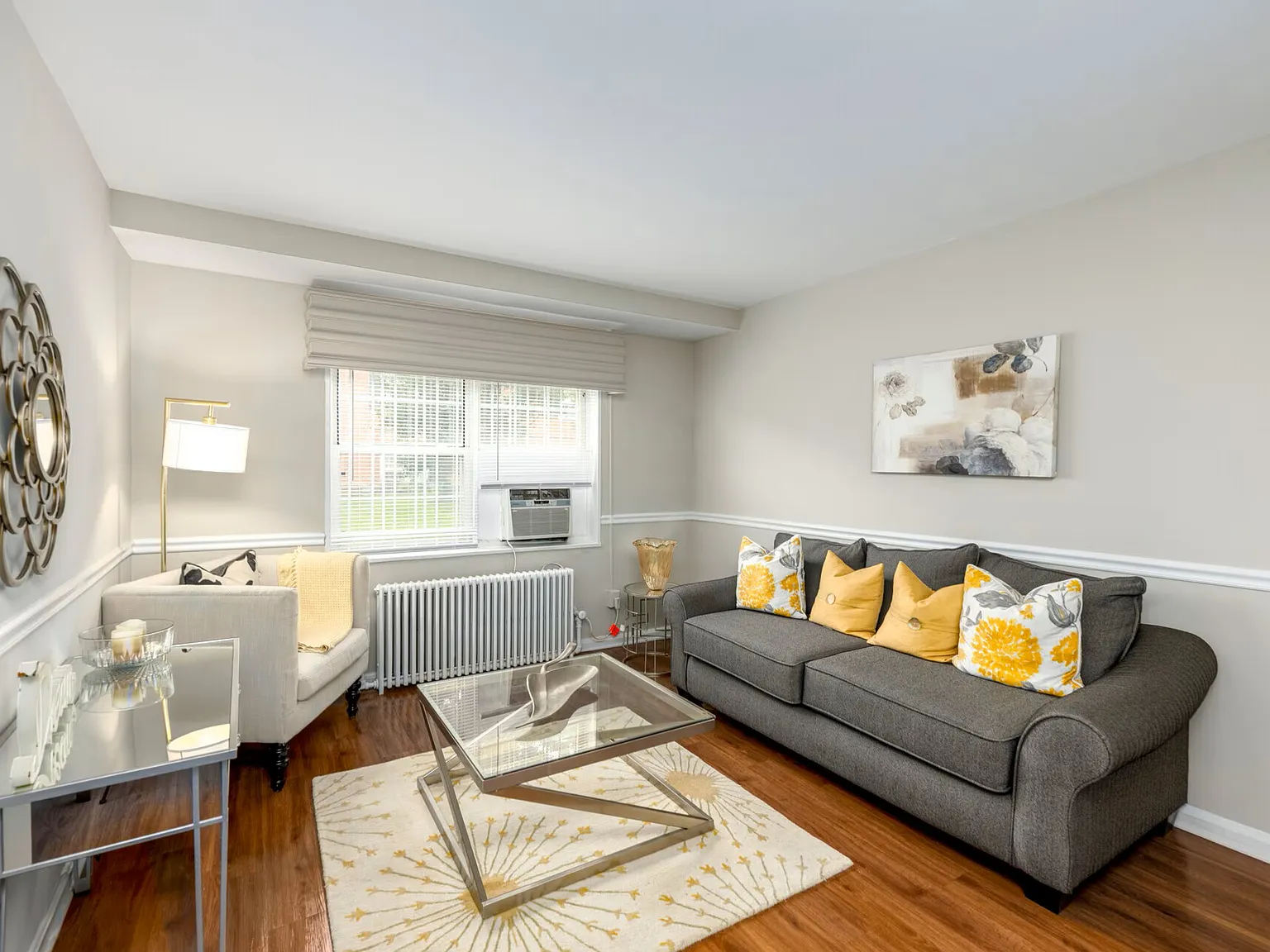 Univeristy City Apartments — Photo 3