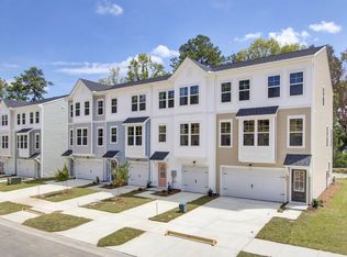 404 Caledon Ct, Johns Island, SC 29455