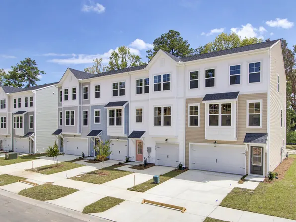 443 Caledon Ct, Johns Island, SC 29455