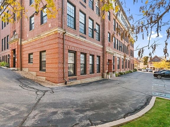 5th image of 72 Ashland St APT 307