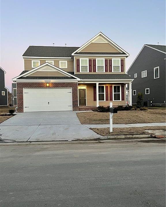 1st image of 225 Tassell Cres