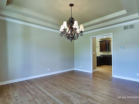5th image of 2935 Oxford Ct