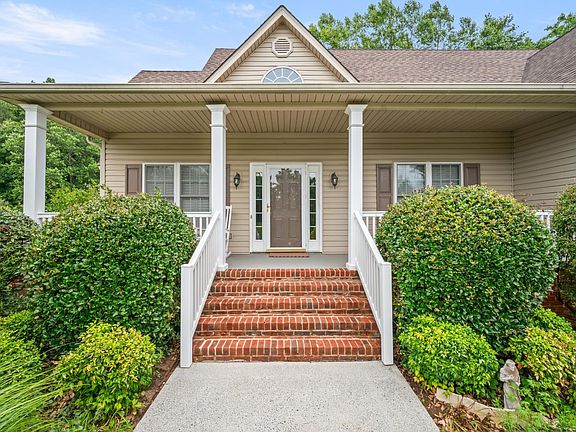 3rd image of 1202 Brandon Ct