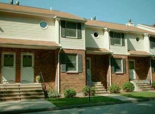 13 Cranberry Holw, Enfield, CT 06082