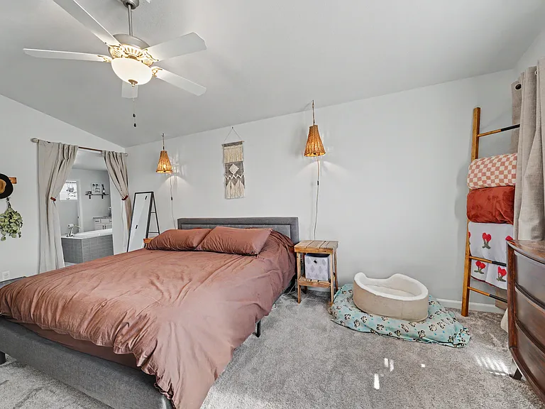 6339 Knapp Dr — Photo 16