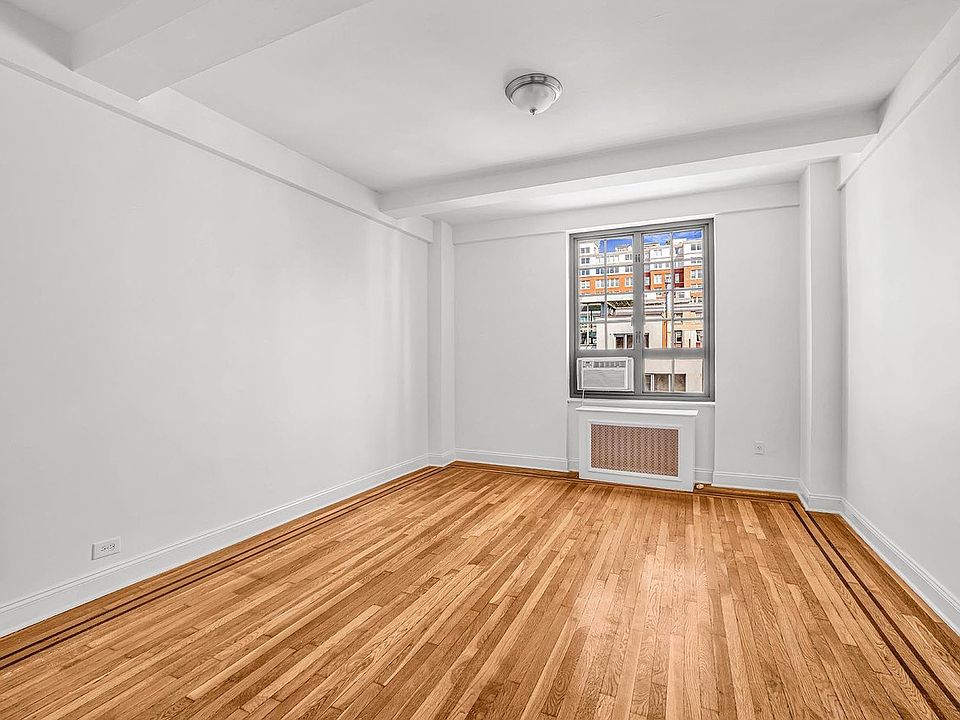 1st image of 208 W 23rd St APT 1501