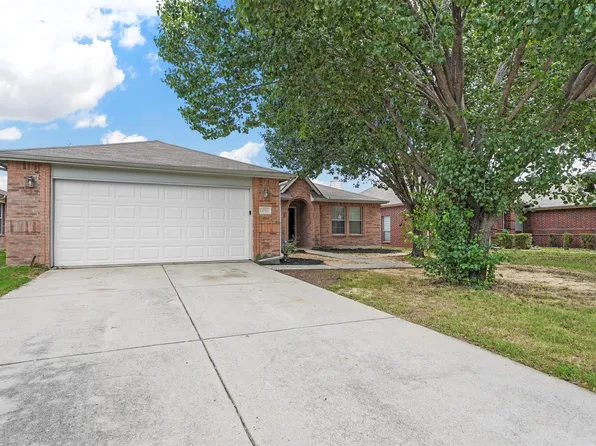 4317 Fieldwood Dr, Corinth, TX 76208