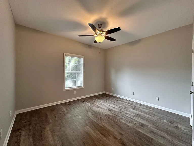 Rand Powell Apartment Homes — Photo 23