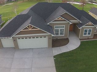 9202 Coolidge Rd, Yakima, WA 98903