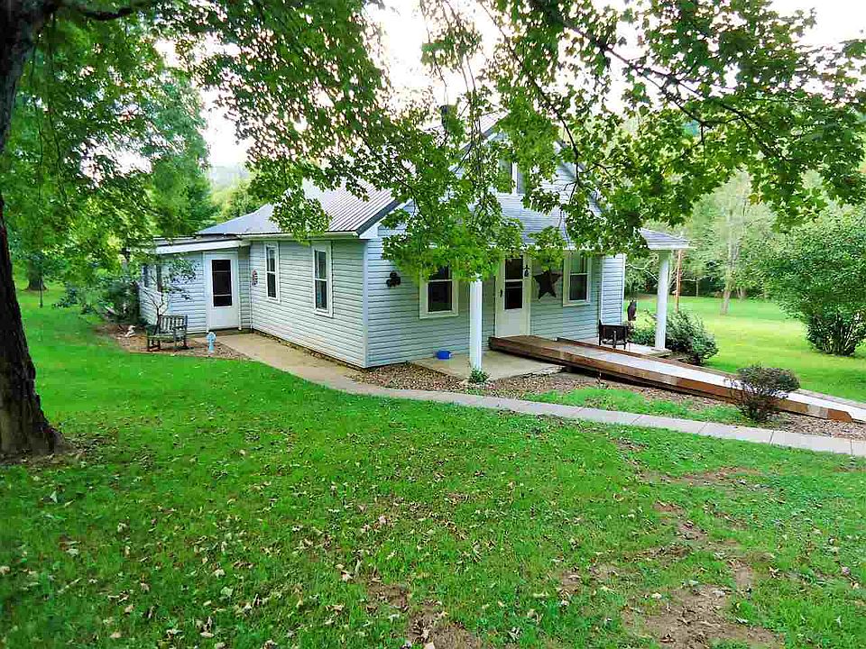 1st image of 4905A Botts Ln
