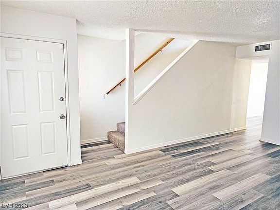3rd image of 2091 S Sycamore Ave #1