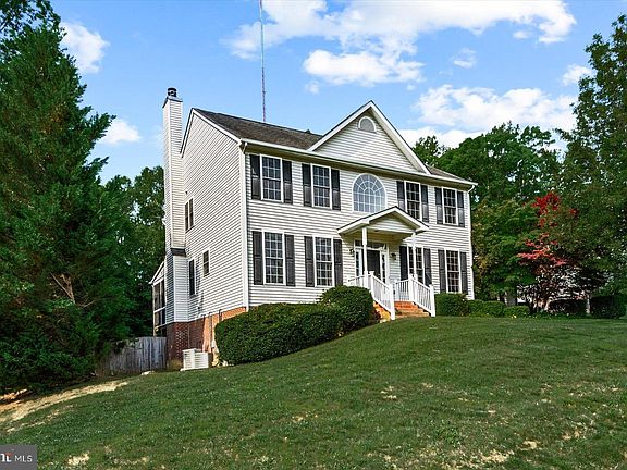 4th image of 11612 Hoover Ln