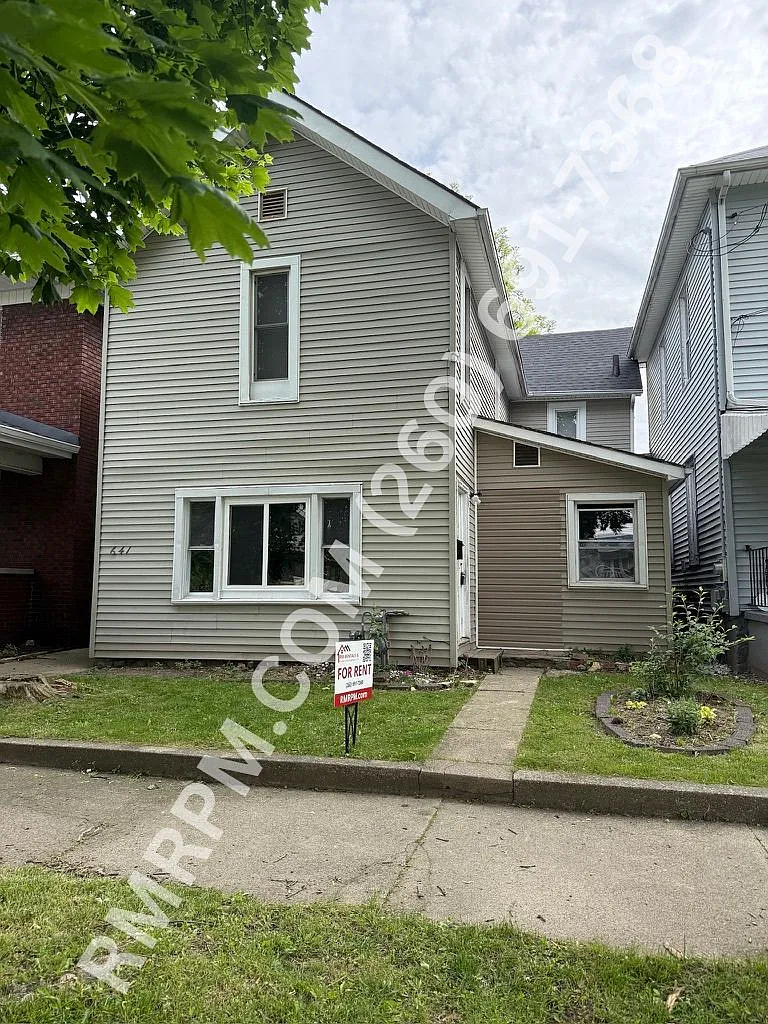 641 Byron St. Huntington - 1 — Photo 1