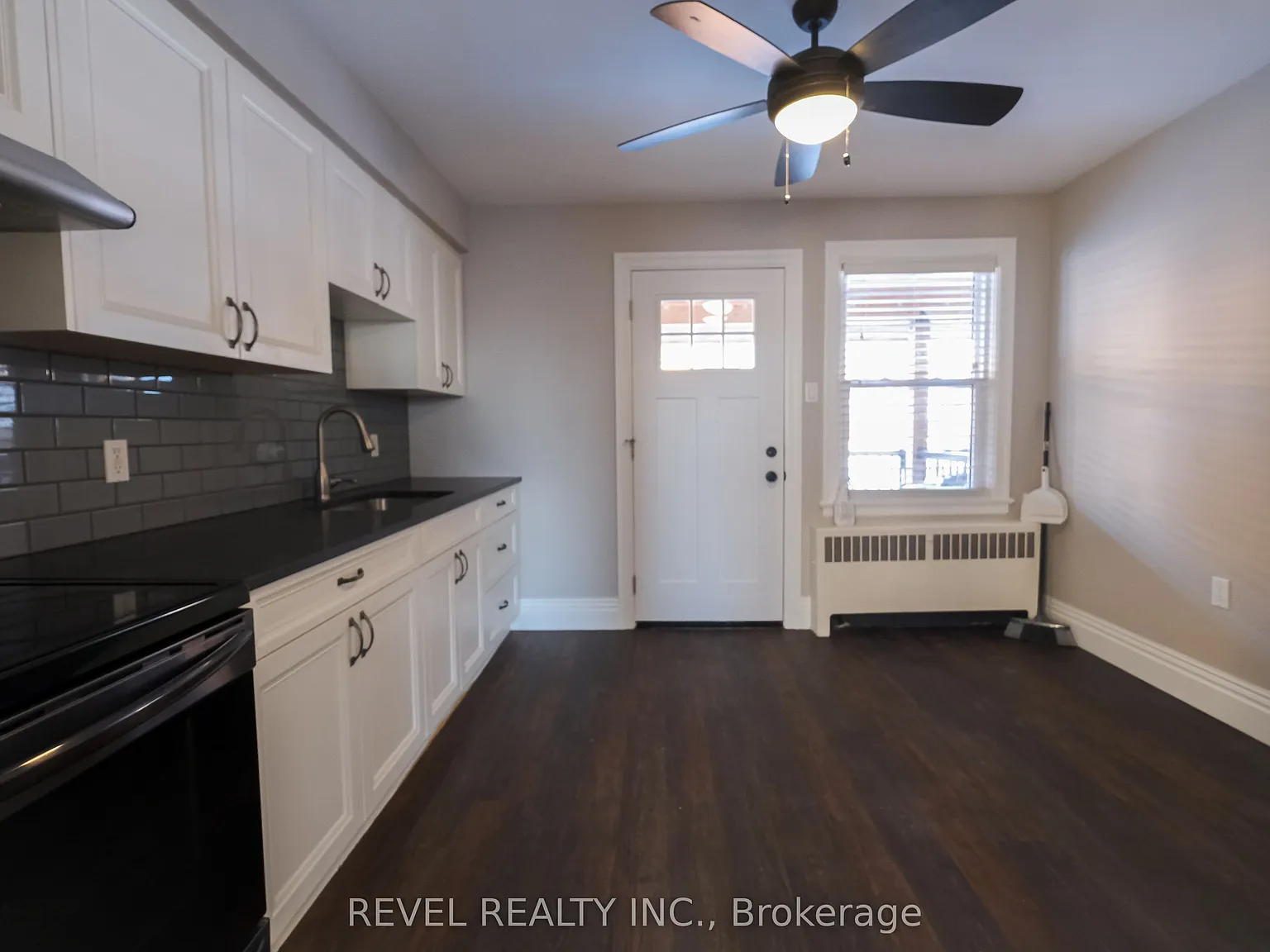 2 bed, $1,800 — Photo 3