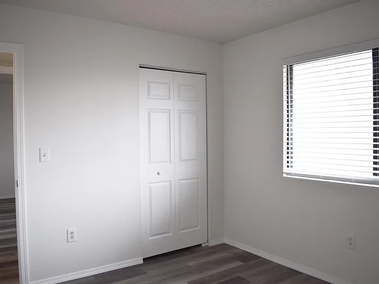 2600 Woodwind Ct — Photo 12