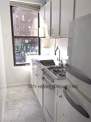 Rented by City Heights Realty | media 22