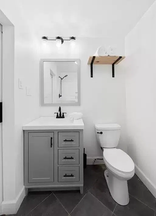 1032 Pinedale Ave — Photo 4