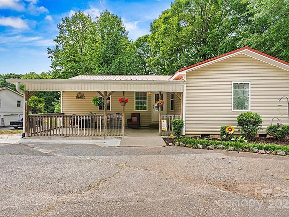 2nd image of 3690 Birchwood Ln