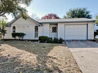 2022 Meadfoot Rd, Carrollton, TX 75007