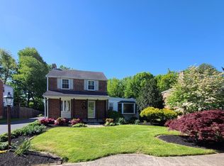 13 Highland Dr, Camp Hill, PA 17011