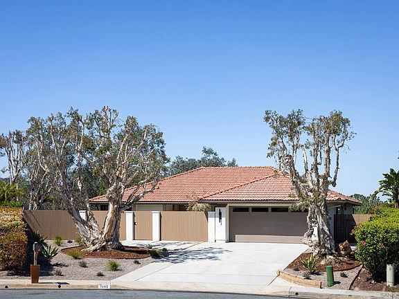 3rd image of 1502 Vanessa Cir