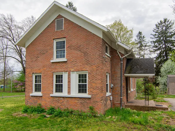 33013 Pokagon Hwy, Niles, MI 49120