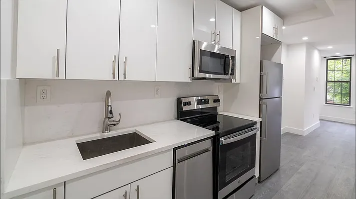 Rented by The Agency | media 13