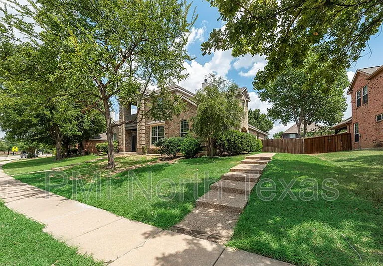 11632 Lenox Ln — Photo 2