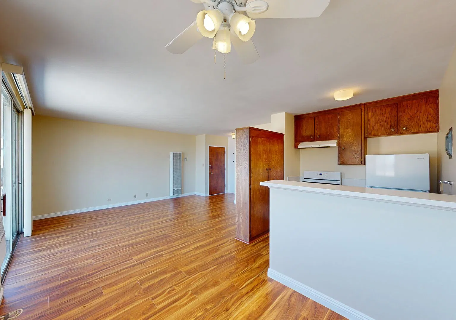 1 bed, 1 bath unit near East Los Angeles College in Monterey Park — Photo 4