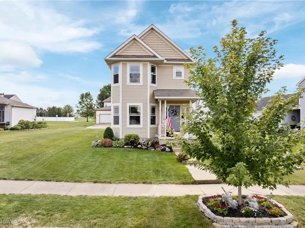 5239 Frederick St, Barberton, OH 44203