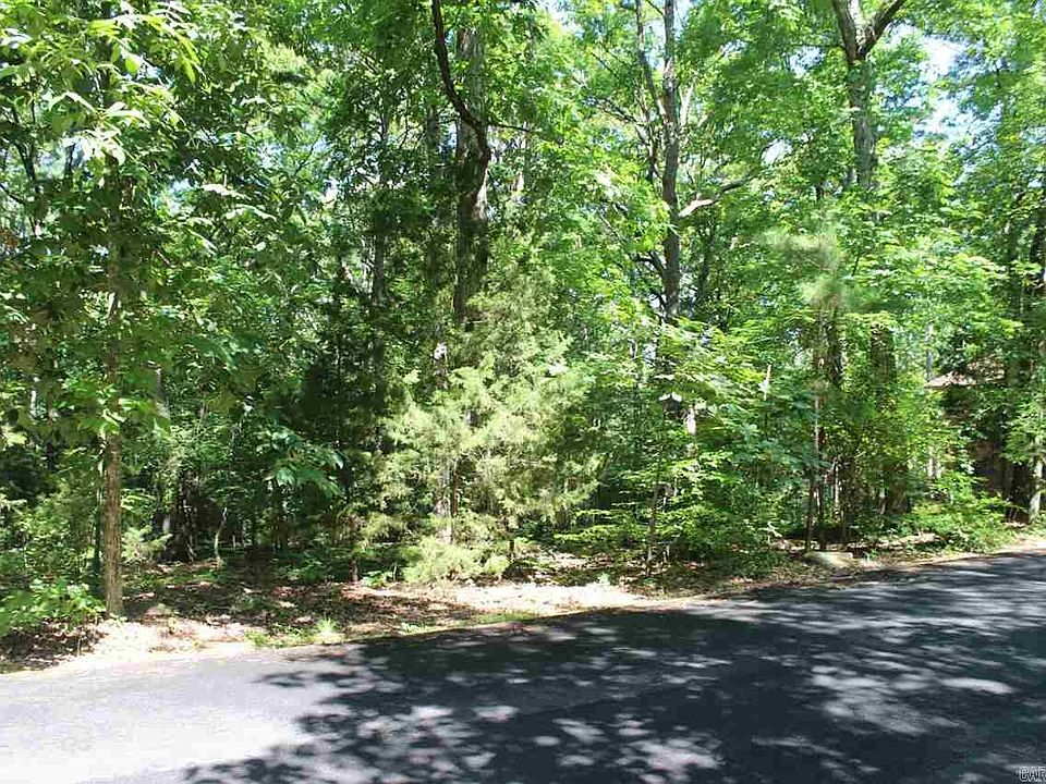 1st image of 555 Stony Ridge Rd